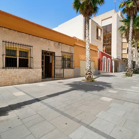 Homely Casa Carmen トレビエハ